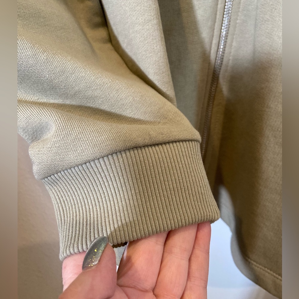 Asos~NWOT~Men’s~Muted Green Khaki~Zip Up~Drawstring Hoodie~Long Sleeve~Size M - Picture 6 of 13